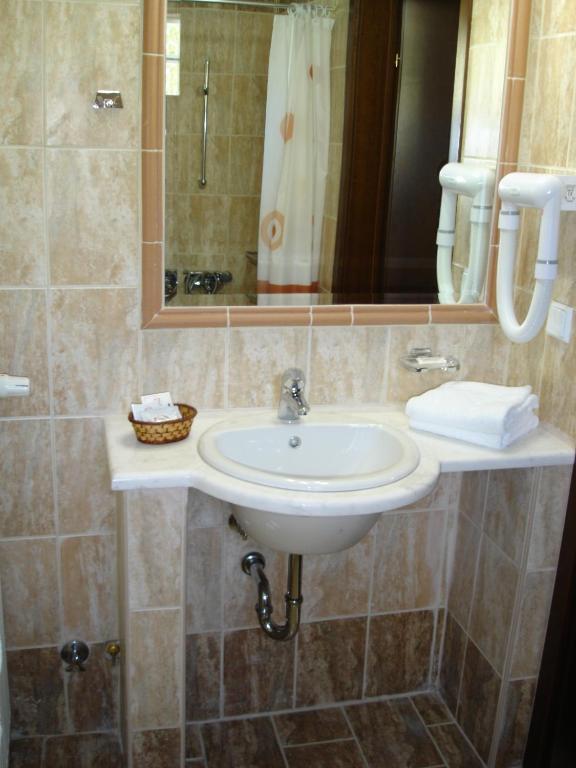 Byzantium Hotel Kastoria Luaran gambar